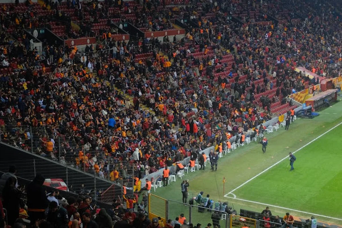 Arsenal Fan Travel Guide Premier League Away Days